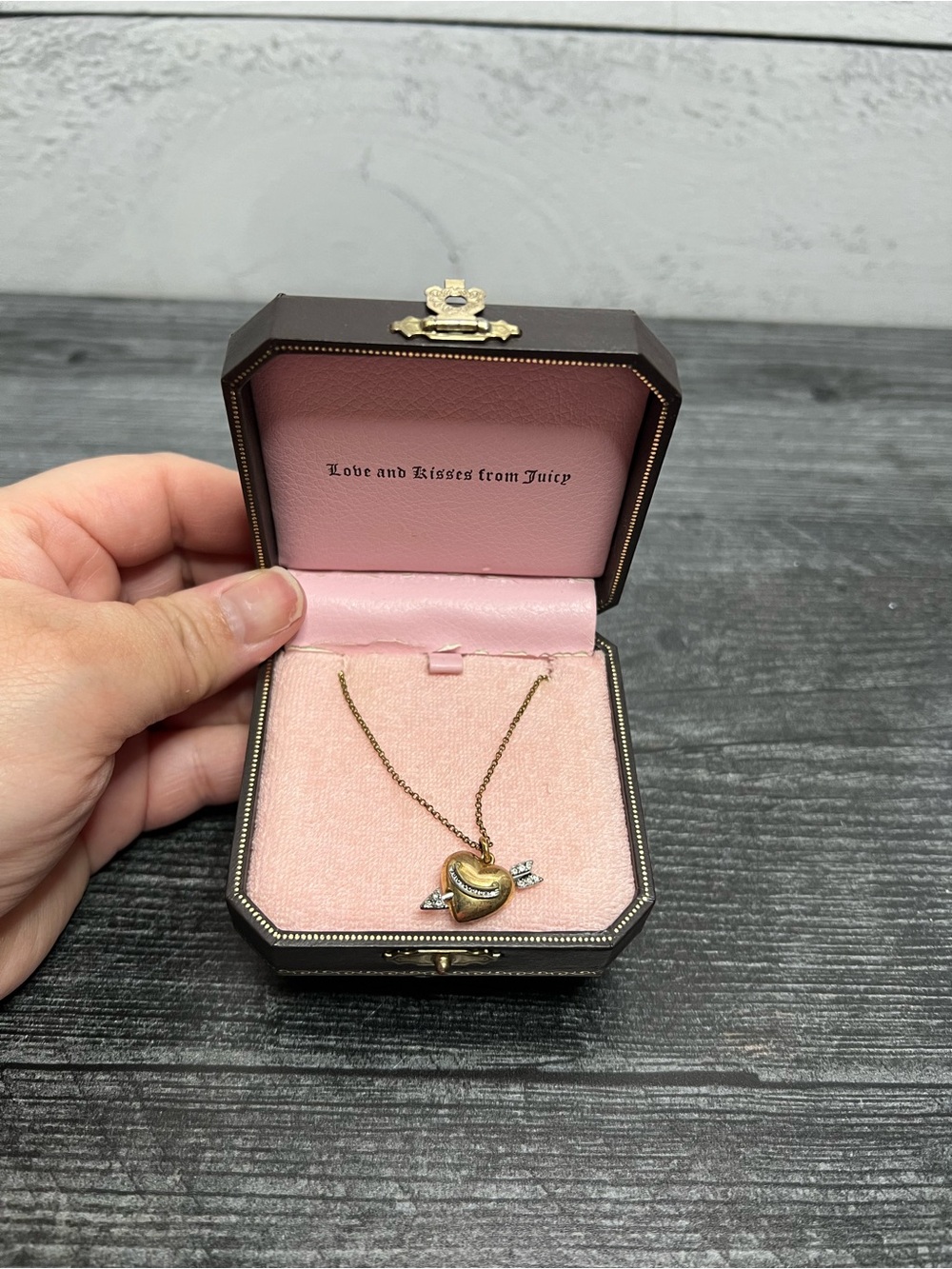 Vintage Juicy Couture Gold Heart & Arrow Pendant Necklace - Pink
